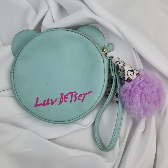 🔺️Betsey Johnson Blue Bear w/Silver Eyeglasses & Pink Lips Wristlet - Picture 3 of 9